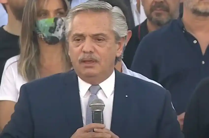 Alberto Fernández: «Si todavía no cerramos un acuerdo con el FMI es porque no nos vamos a arrodillar»