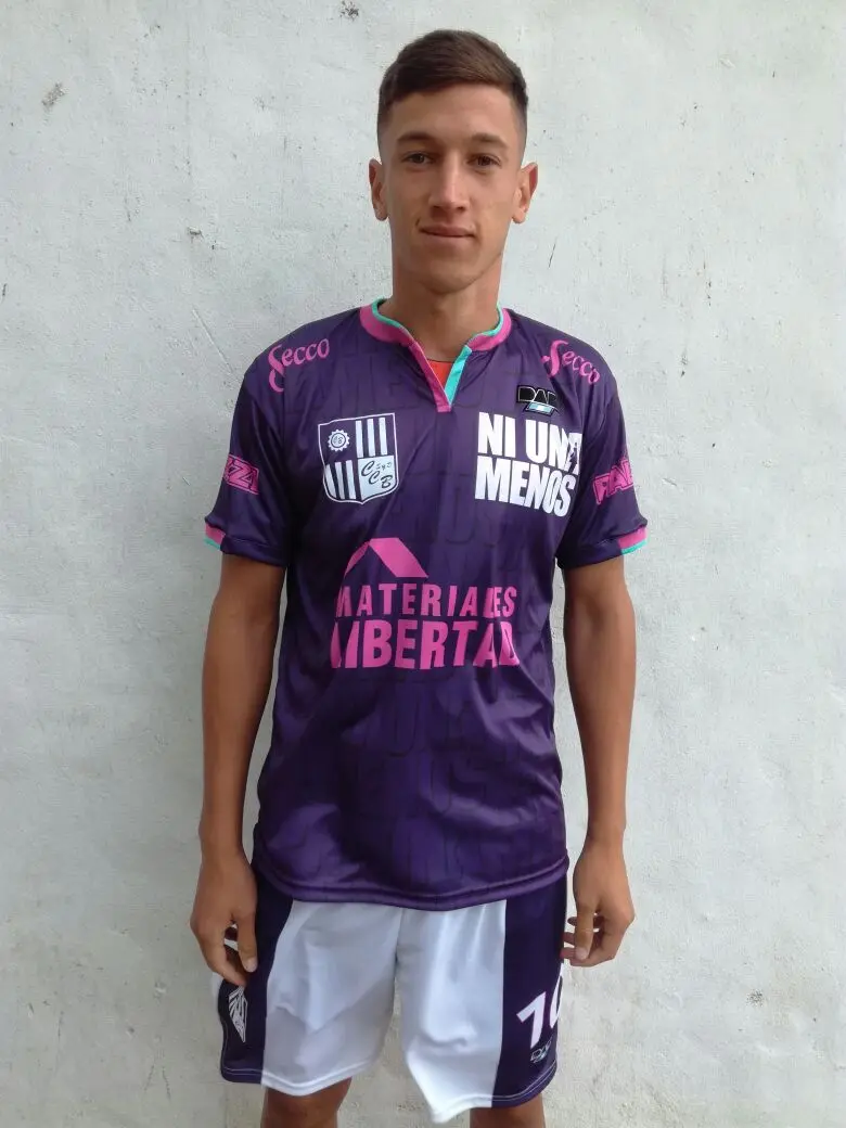 Central Ballester estrena camiseta contra la violencia de género