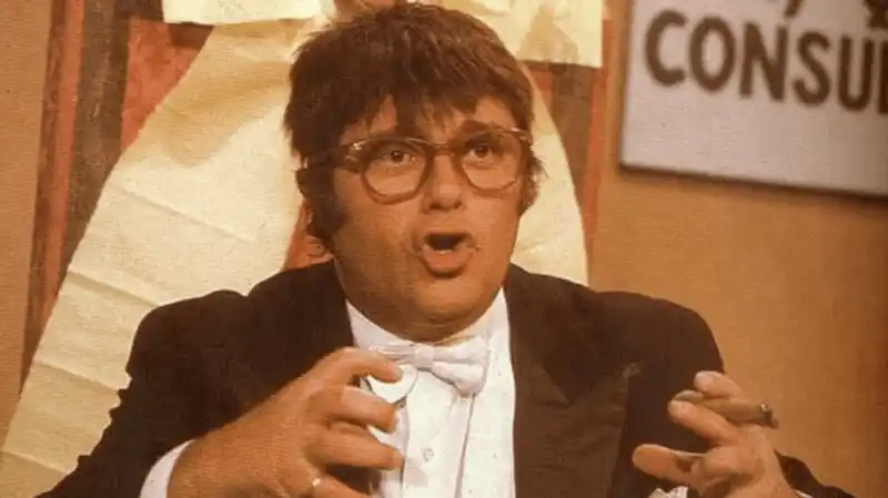 Se cumplen 25 años de la muerte de Tato Bores, reviví los mejores monólogos