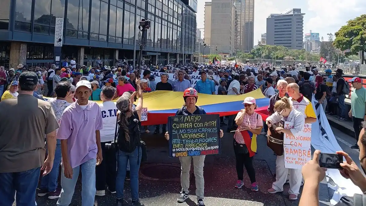 La consigna «Salarios Justos» fue el grito al unísono de los trabajadores este #01May
