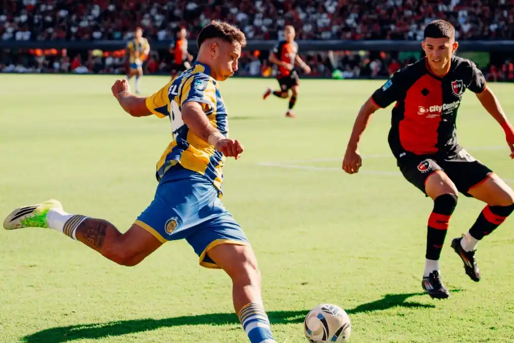 Central le gana a Newell's en el Coloso con una volea de Di María