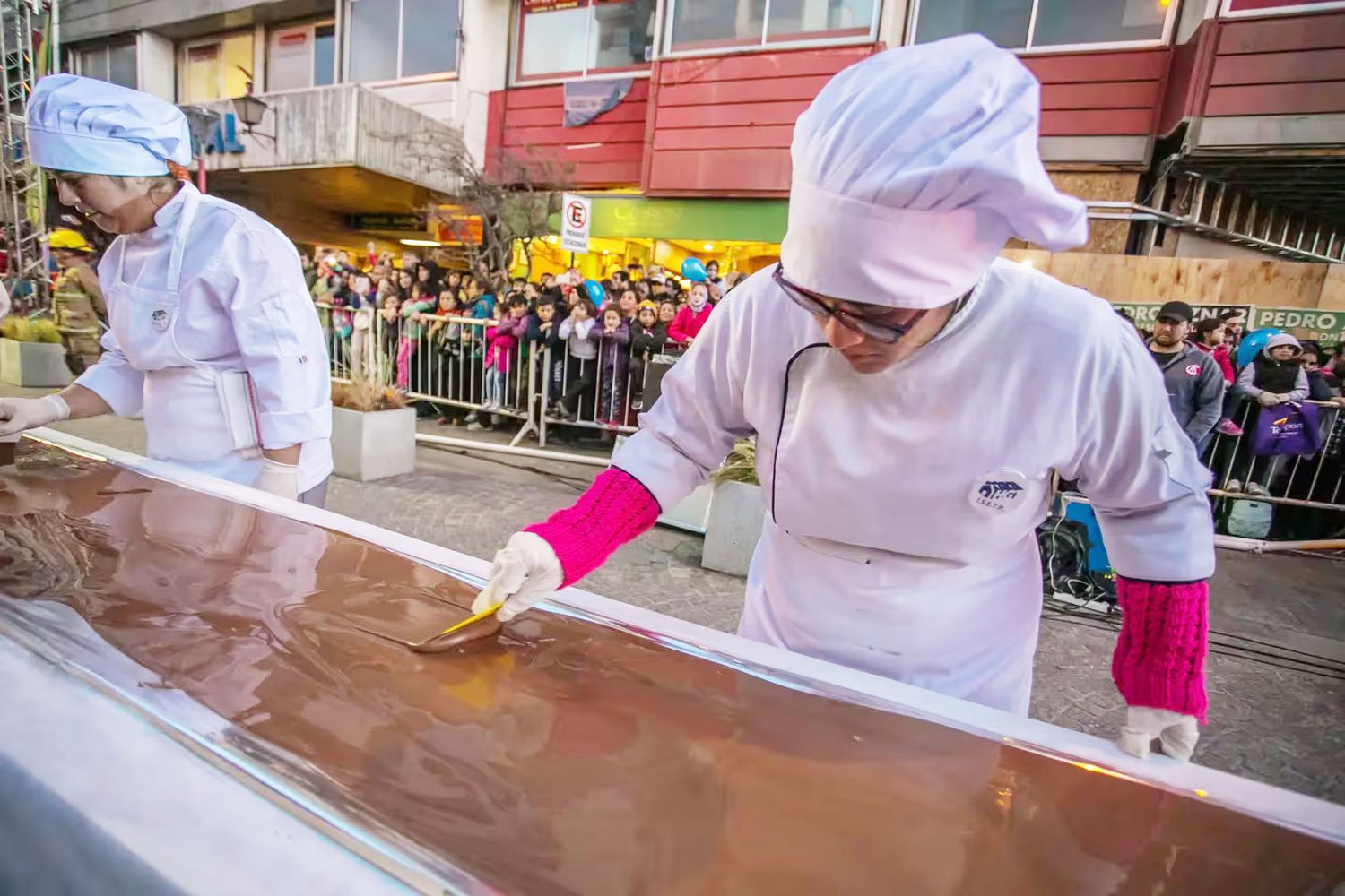 La ciudad que produce 2 mil toneladas de chocolate se viste de fiesta para Semana Santa