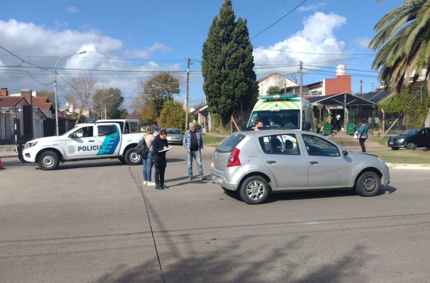 Atropellaron a un adolescente a la salida del colegio