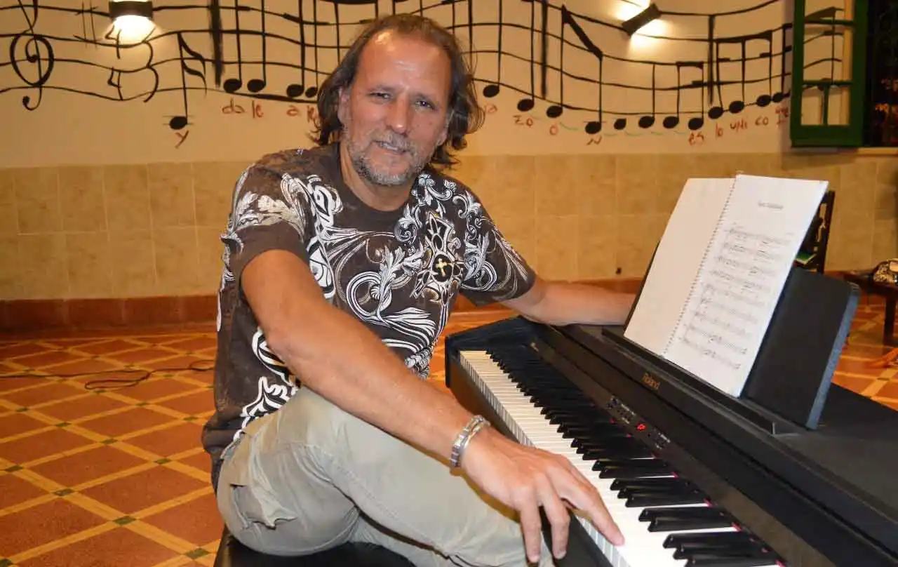 Taller de Interpretación de música coral a cargo del maestro Marcel Valva