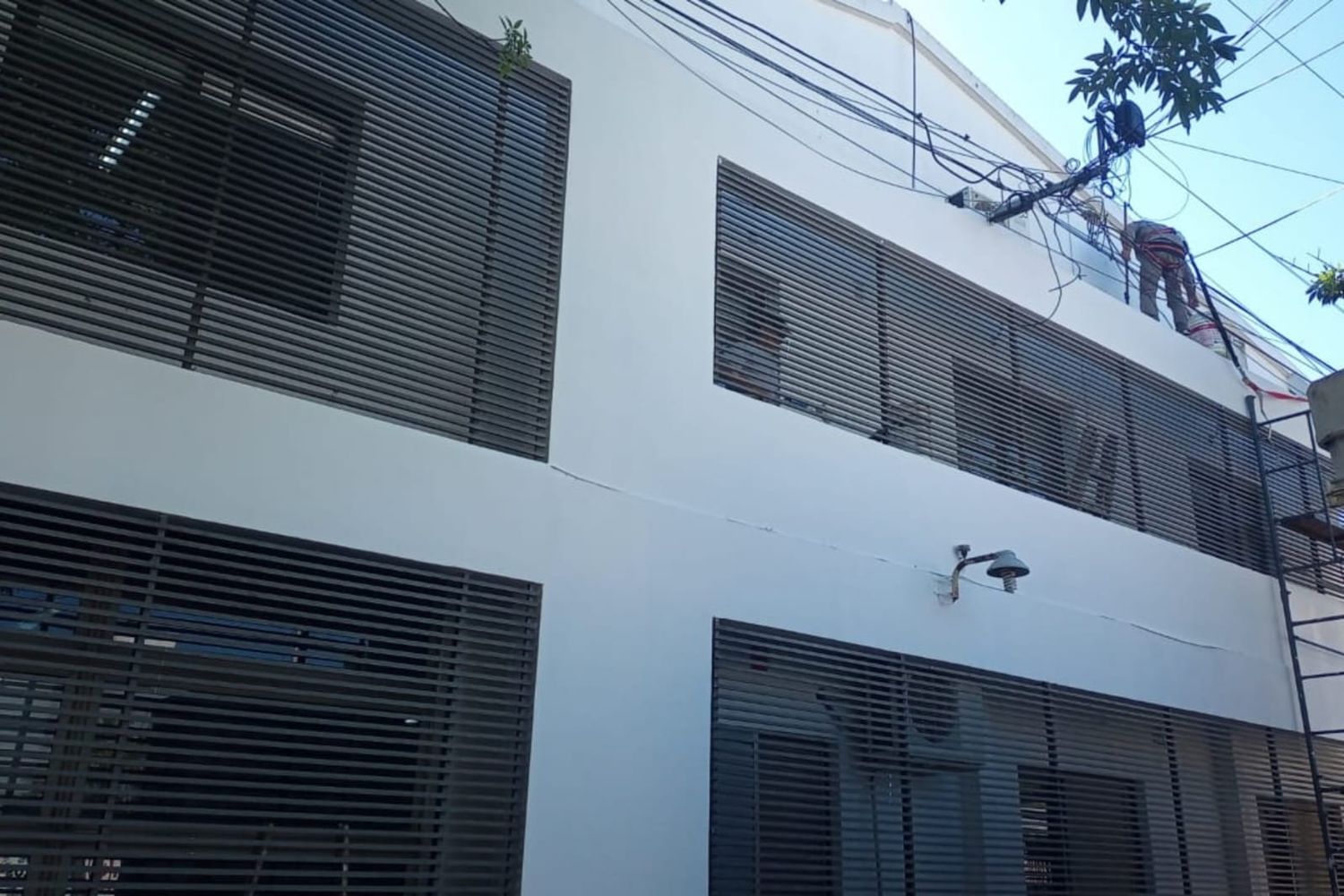 Avanzan los trabajos de mantenimiento en edificios públicos y escolares de Entre Ríos