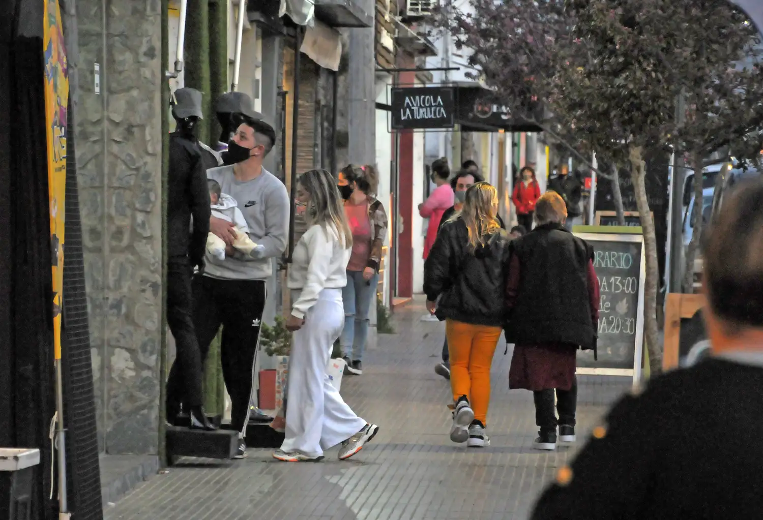 Por la situación epidemiológica, se liberaron todas las restricciones horarias en la ciudad