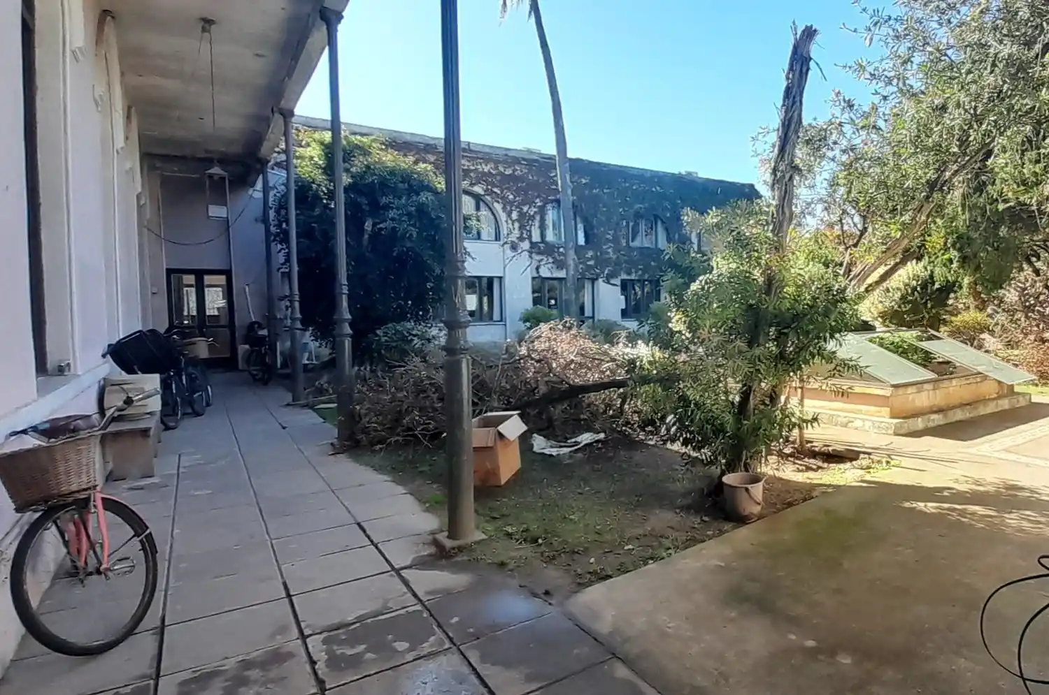 El patio de la Municipalidad se conecta con el Museo Histórico.