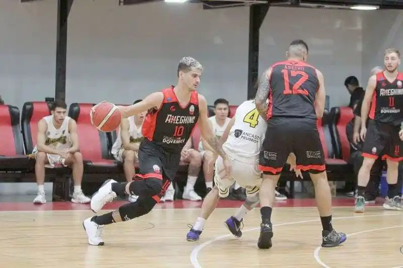 Los locales ganaron y se acercan a semifinales