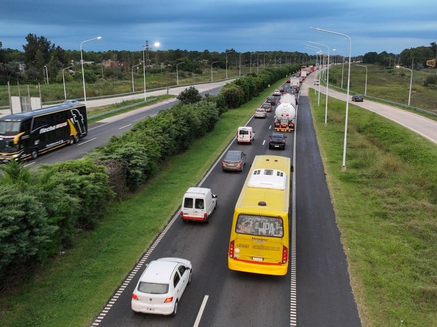 Pullaro redujo más del 80% el costo del transporte de dinero de los peajes en la autopista