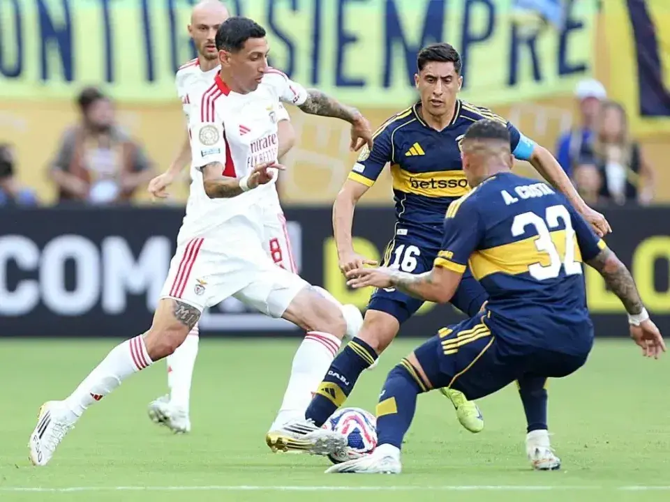 Di María notó el primer gol del equipo portigués.