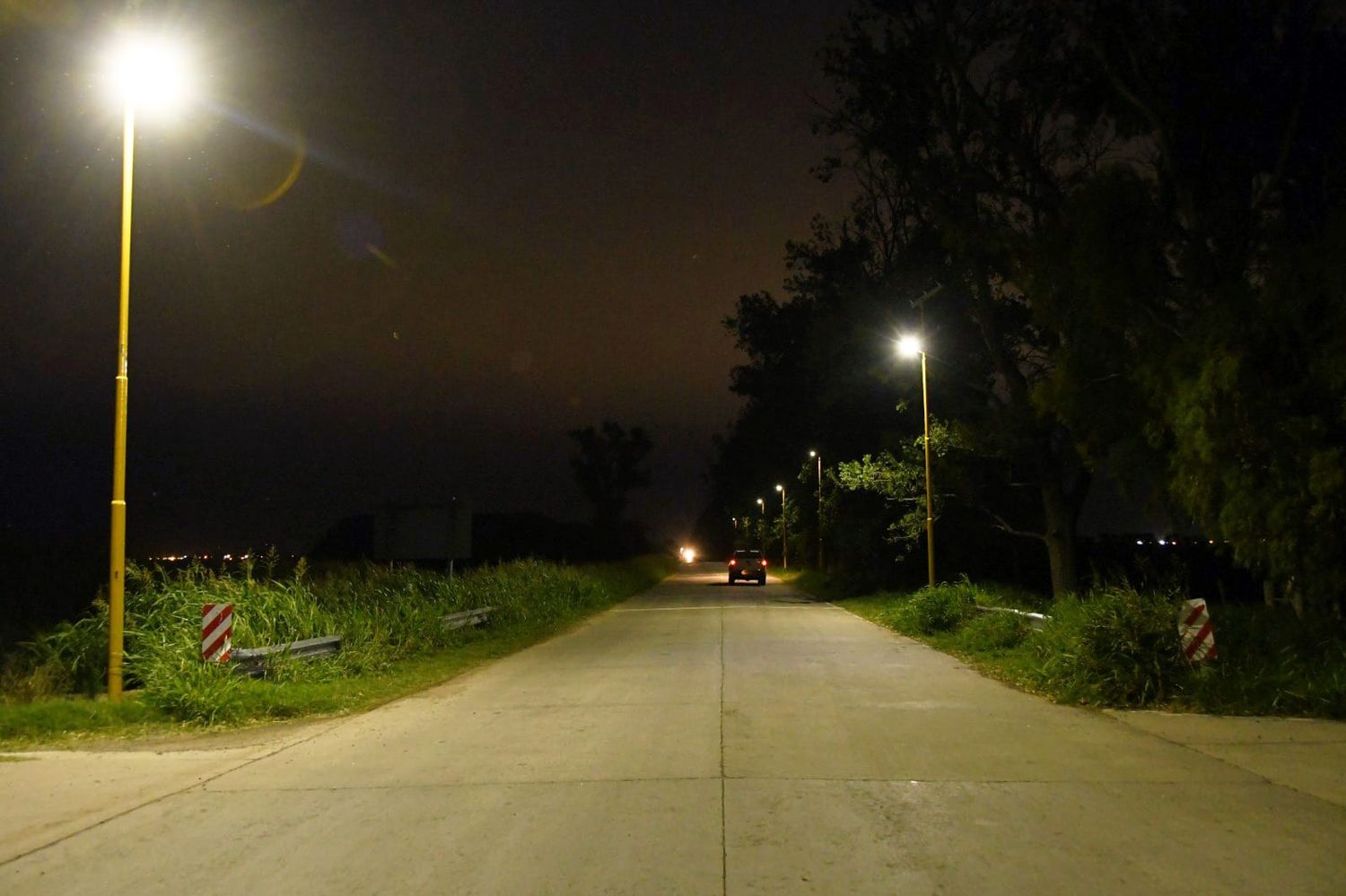 Ya funcionan luces LED en la autovía 19 y Caseros