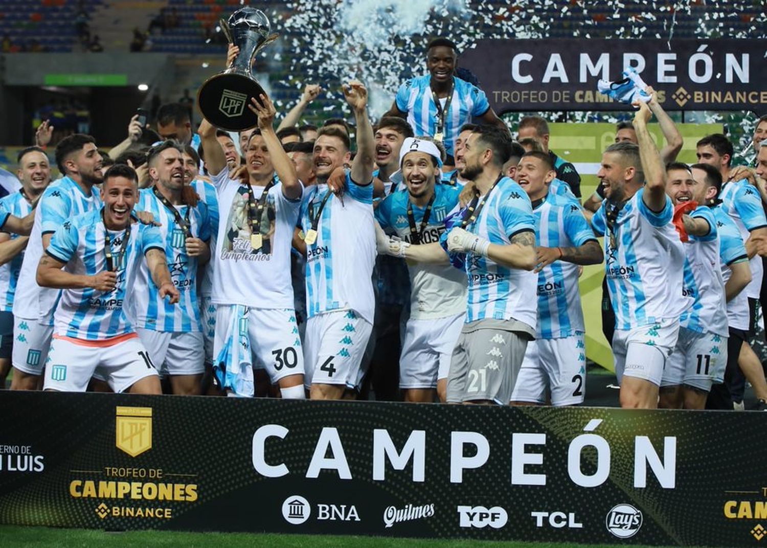 Racing ganó el Trofeo de Campeones: Sobre el final del alargue, derrotó 2 a 1 a Boca