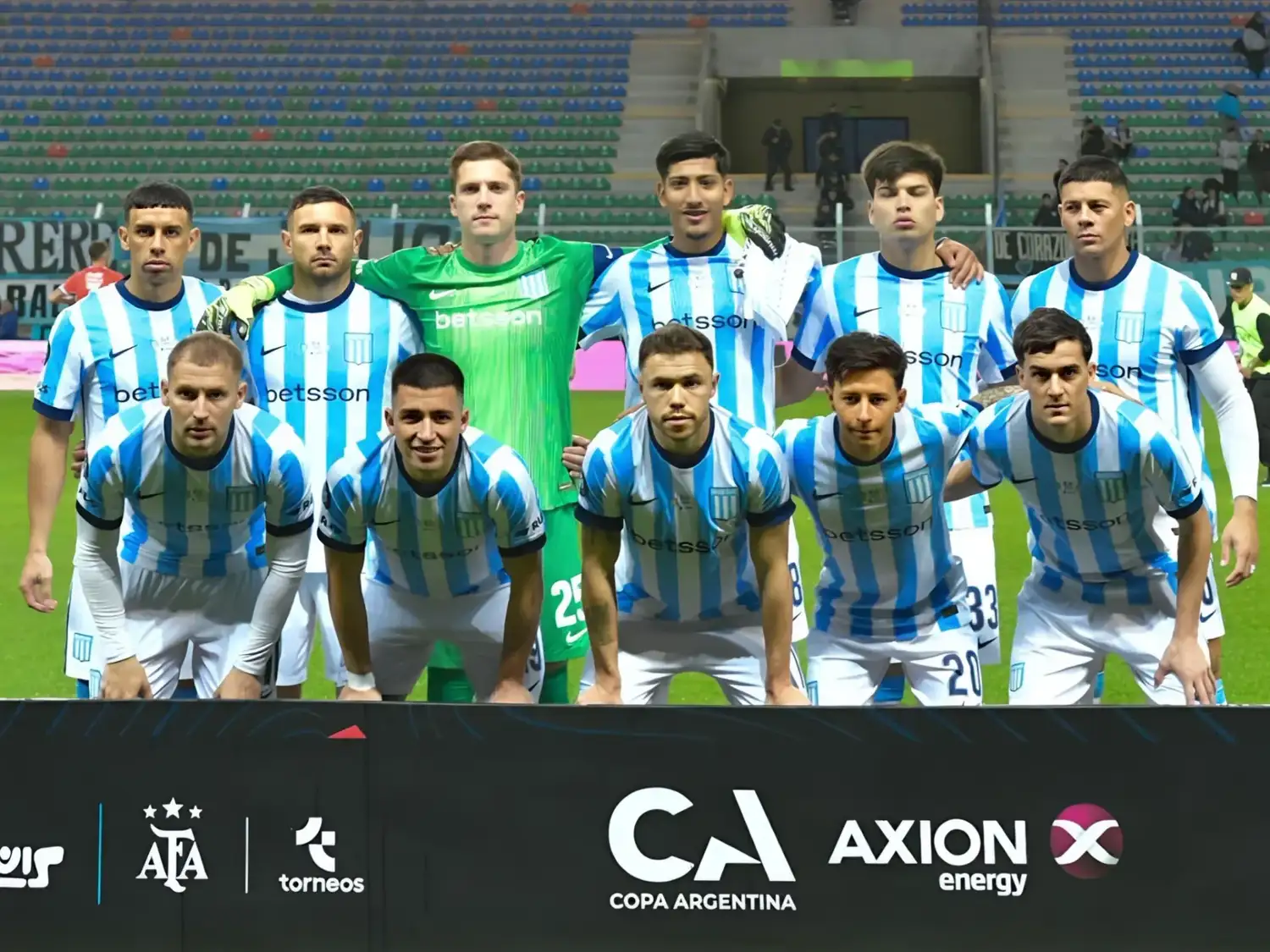 Racing volvió al triunfo y se metió en cuartos de la Copa Argentina