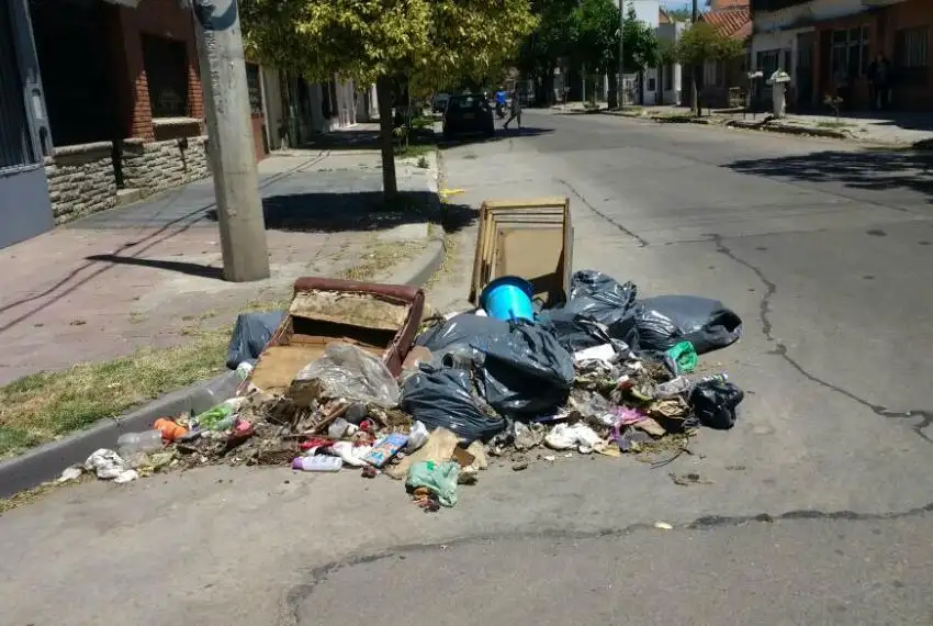 "Arroyo debe ponerse los pantalones largos y recibirse de Intendente"