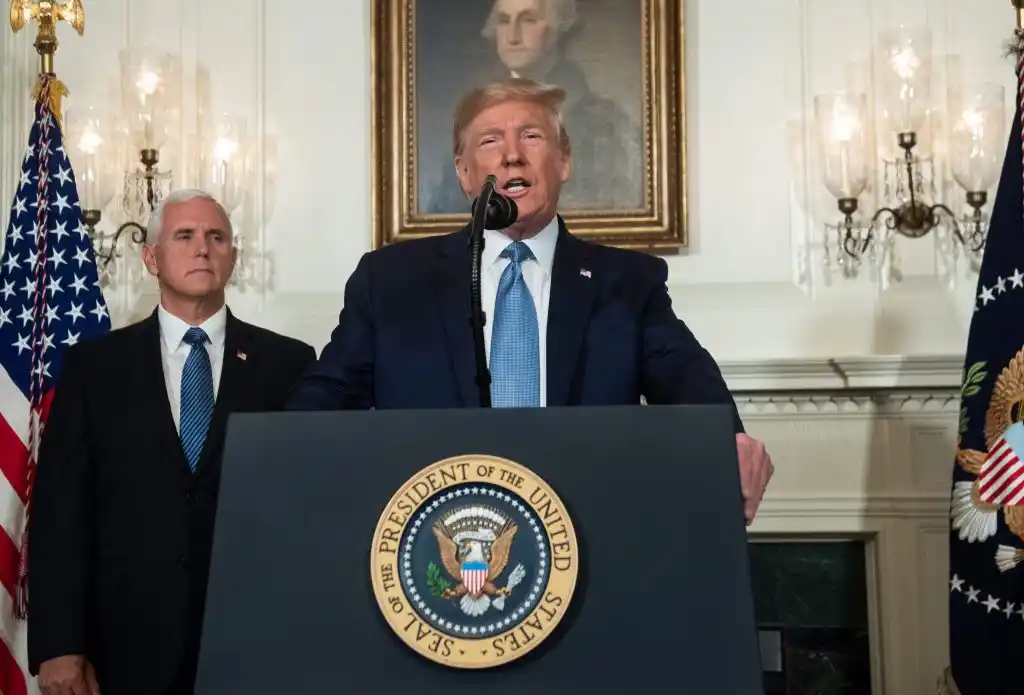 Trump prometió acciones ante los tiroteos pero esquivó el control de armas 