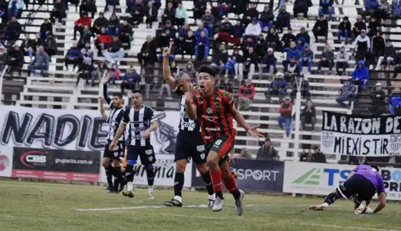 Círculo perdió con Cipolletti en el debut de “Fito” González