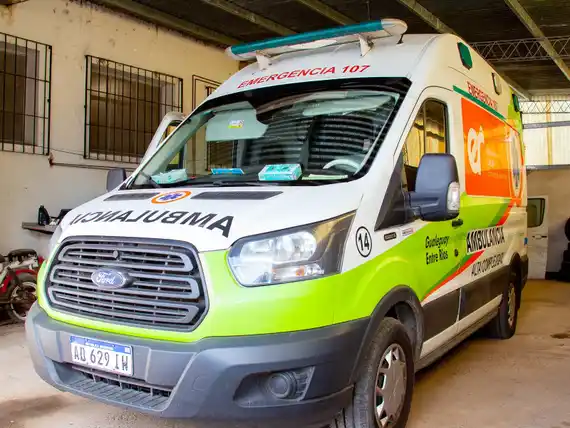 El Hospital San Antonio suma una nueva ambulancia al servicio de la comunidad