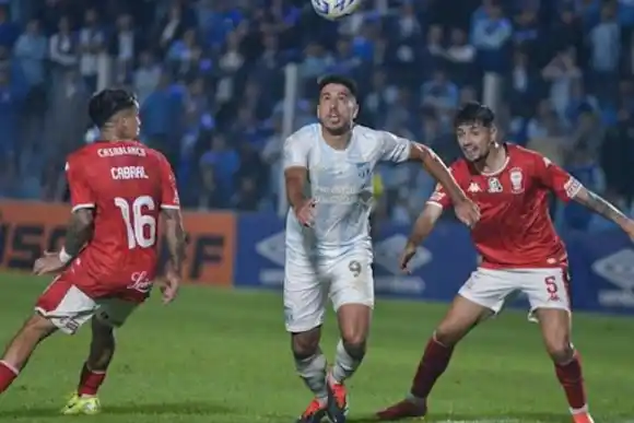 Triunfazo de Atlético Tucumán ante Huracán