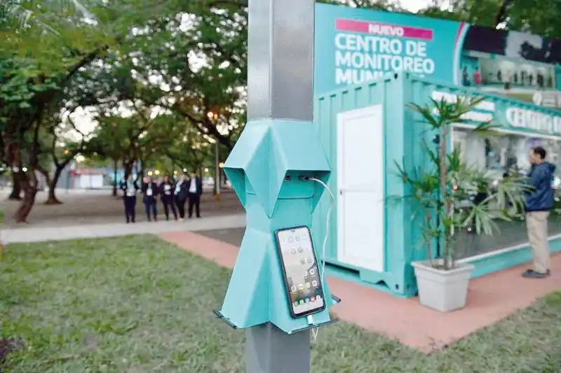 Transporte urbano: Jofré habilitó el 
primer Centro de Monitoreo Municipal