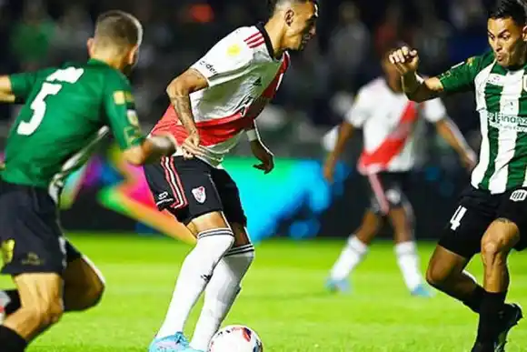 Fecha definida para Banfield - River por las semis del Trofeo de Cmpeones