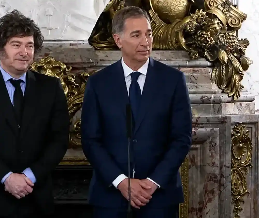 Santilli juró en sus nuevas funciones en Casa Rosada, tras la salida de Manuel Adorni.