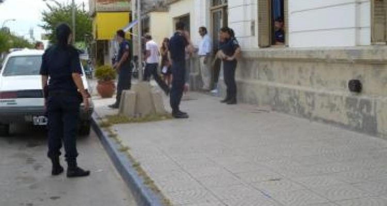 Detenido hirió a un guardiacárcel