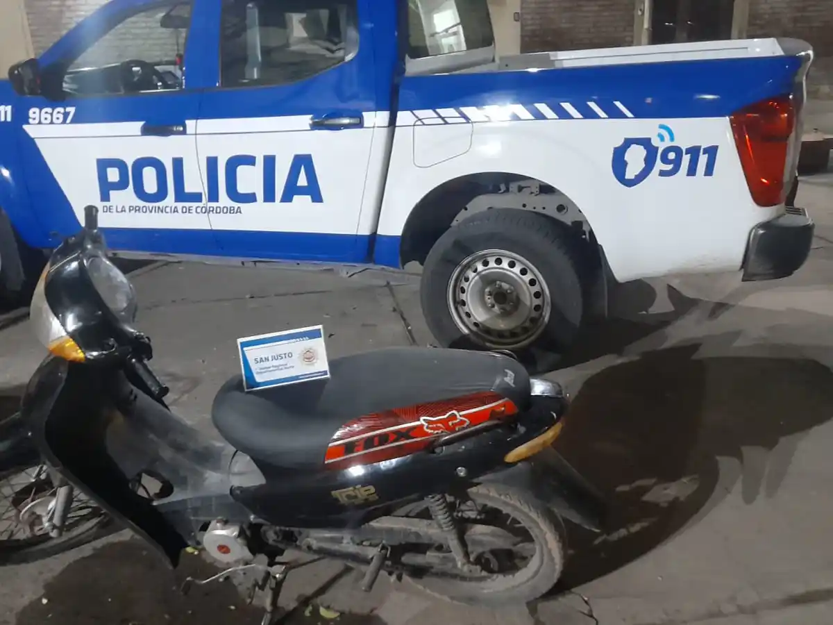 Recuperaron una moto robada y detuvieron a una mujer