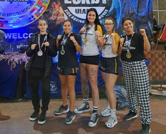 Destacada actuación de la Academia Samuraby en Ezeiza
