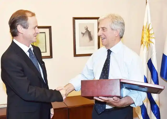 Bordet despidió al ex presidente uruguayo Tabaré Vázquez