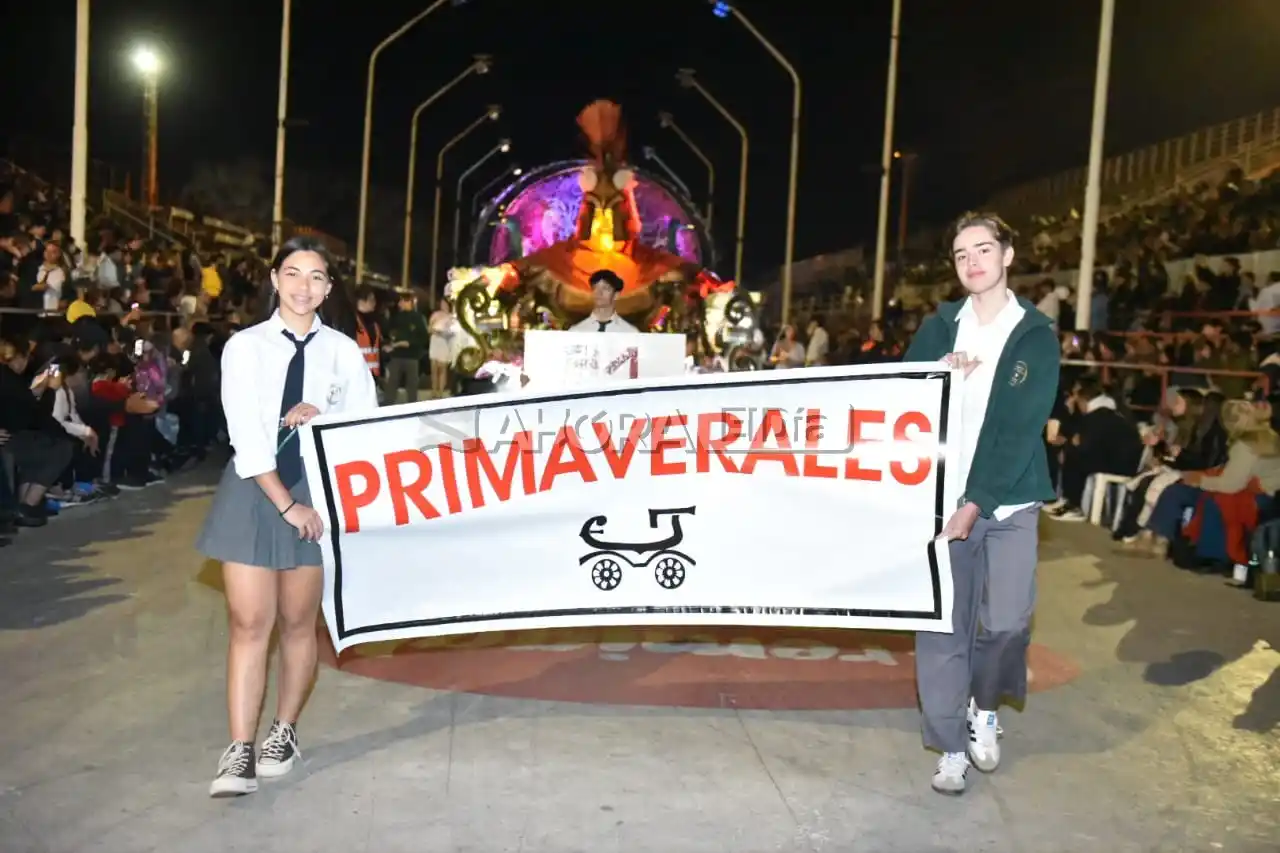 carrozas estudiantiles 2023 - 1