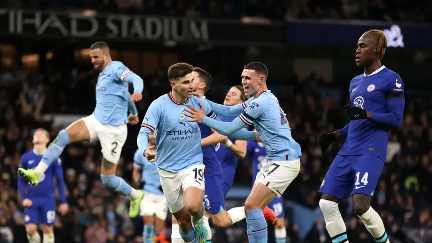 Con gol de Julián Álvarez, Manchester City aplastó a Chelsea y avanzó en la FA Cup