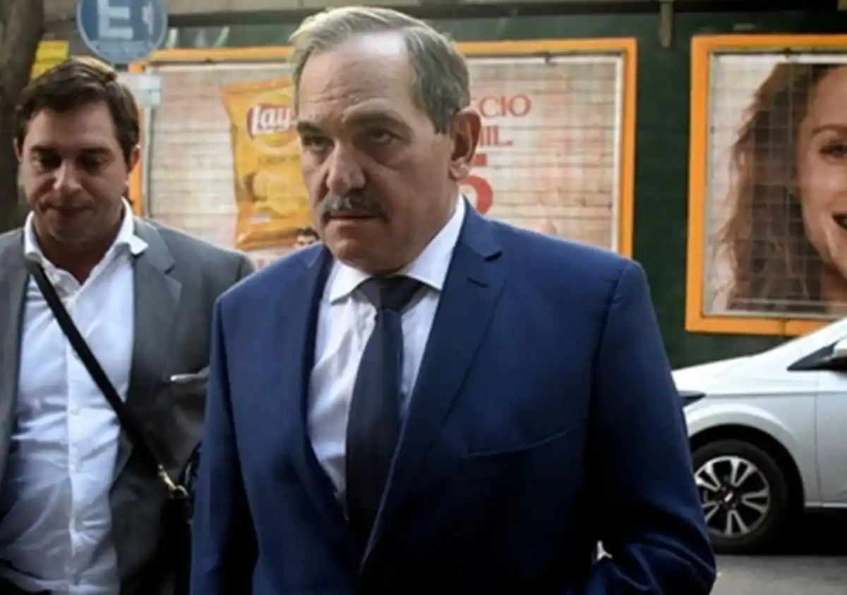 Procesan a José Alperovich por el abuso sexual de su sobrina