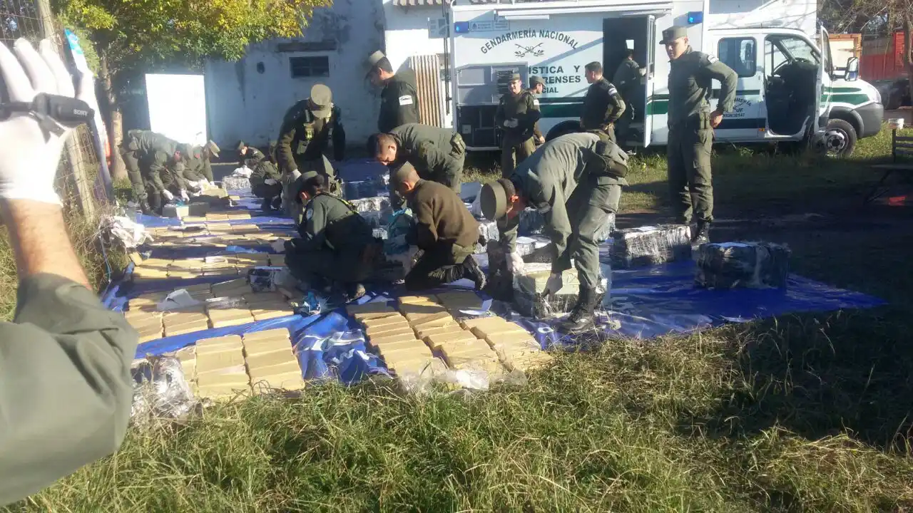 Incautaron 935 kilos de marihuana ocultos en bolsas de arroz