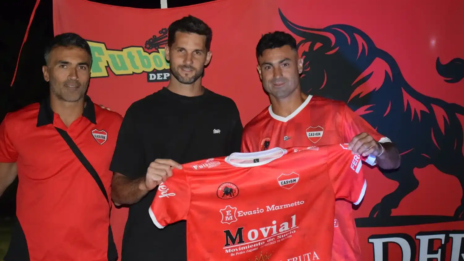 La imagen destacada. Ariel Tristán, Matías Quinteros y el refuerzo Ezequiel Cérica