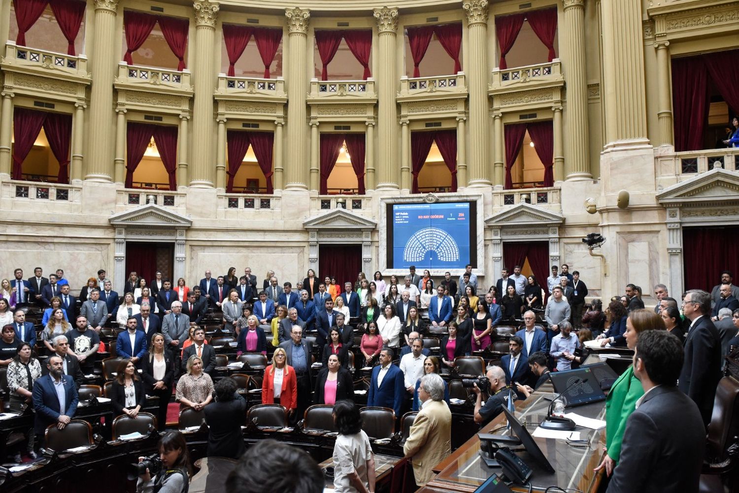 Dos diputados de Juntos por el Cambio tenían depositados 300 mil dólares sin declarar en una financiera