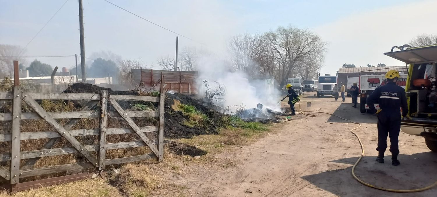 Los servidores públicos lograron sofocar las llamas rápidamente.