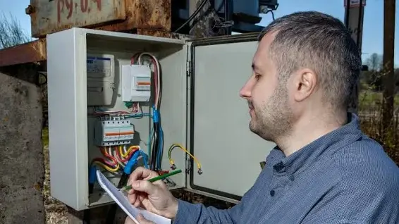 Los consumos de electricidad, en la mira.

DIB