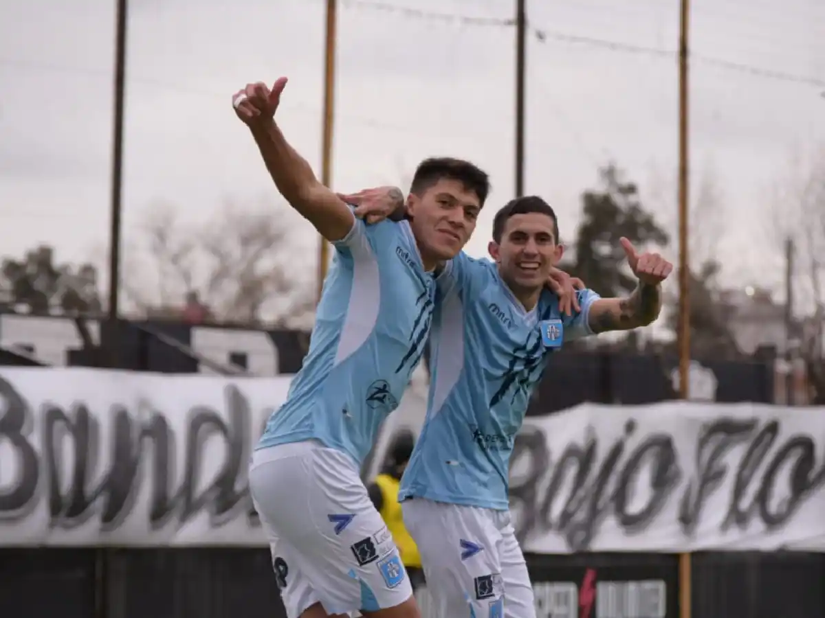 Muller tuvo minutos en el empate de Estudiantes (RC)