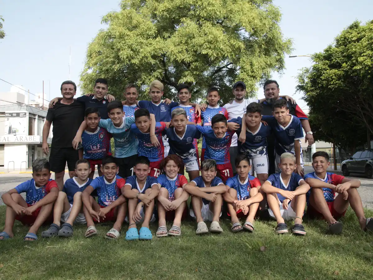 Ellos ya levantaron la “copa de la amistad”