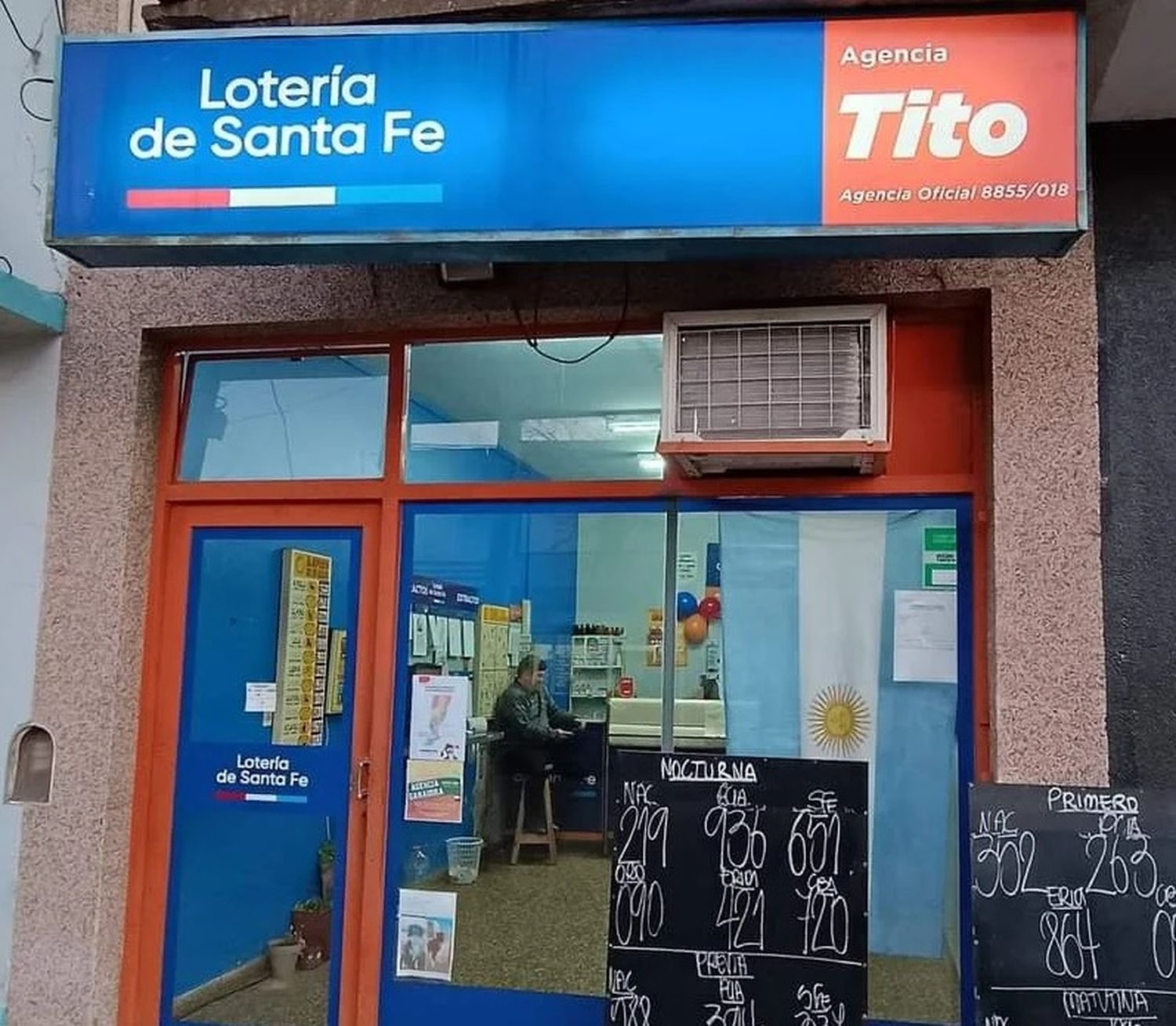 Agencia Tito, de Venado Tuerto, vendió uno de los billetes ganadores del "Siempre Sale". Foto: FM Dale.