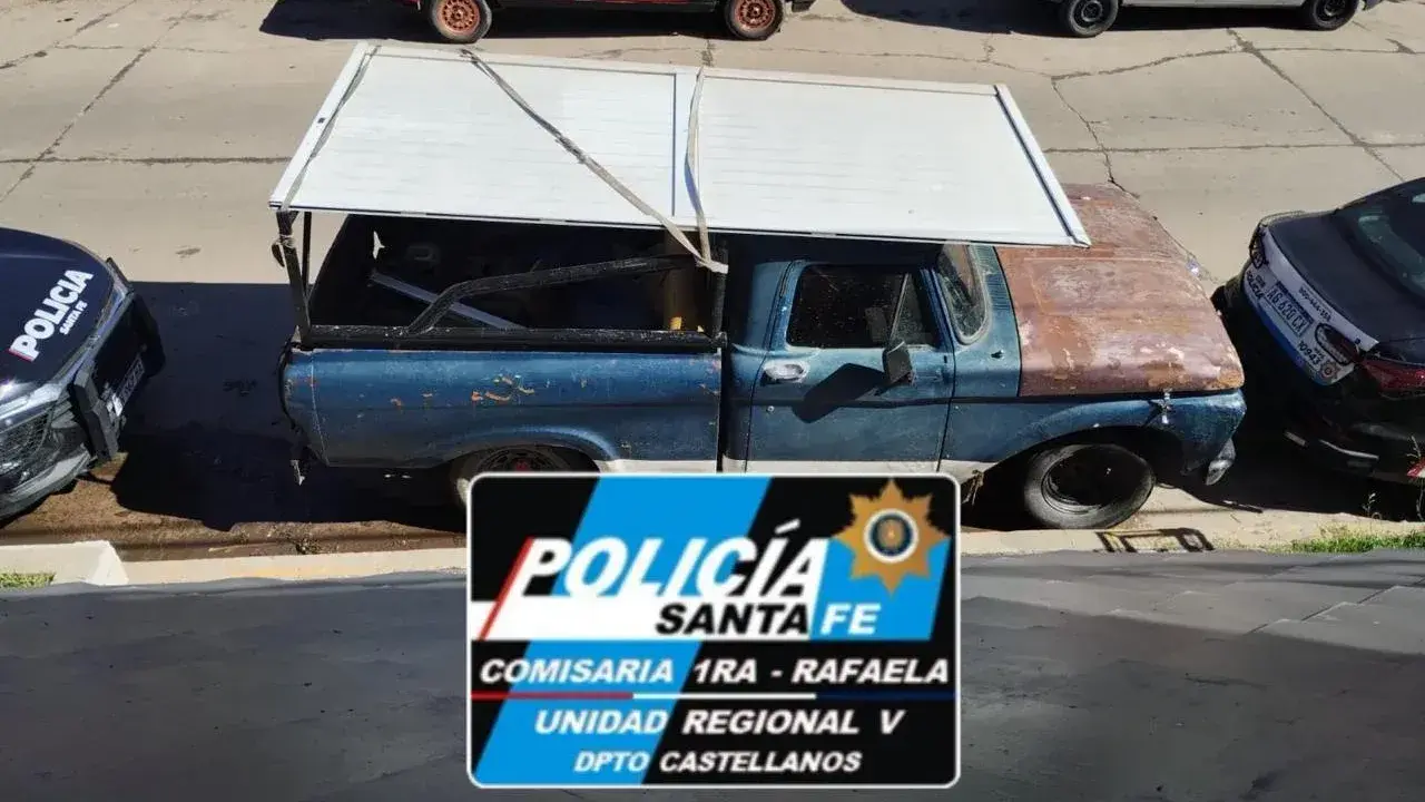 Recuperaron en Rafaela un portón robado y secuestraron una camioneta