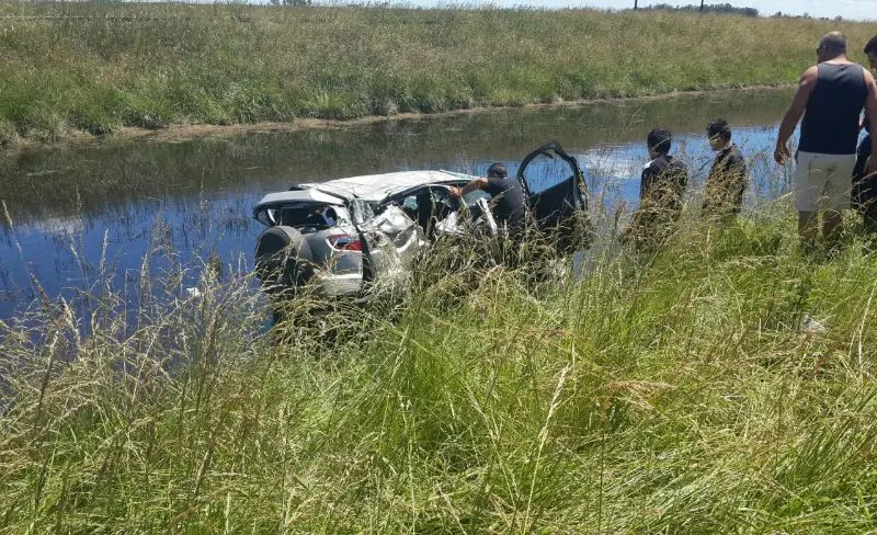 Trágico accidente en Ruta 2: Un muerto y un herido grave