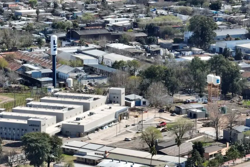 Siete cadetes del Servicio Penitenciario fueron detenidos por un presunto abuso sexual a un compañero - 2