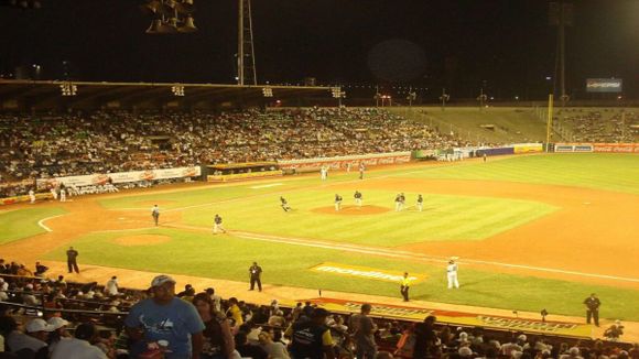 Cardenales, Leones y Magallanes ARRANCARON CON TODO en el béisbol: Estos son los juegos que se realizarán este domingo