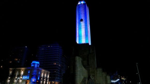 Promocionaban una fiesta en el Monumento a la Bandera y resultó ser una estafa