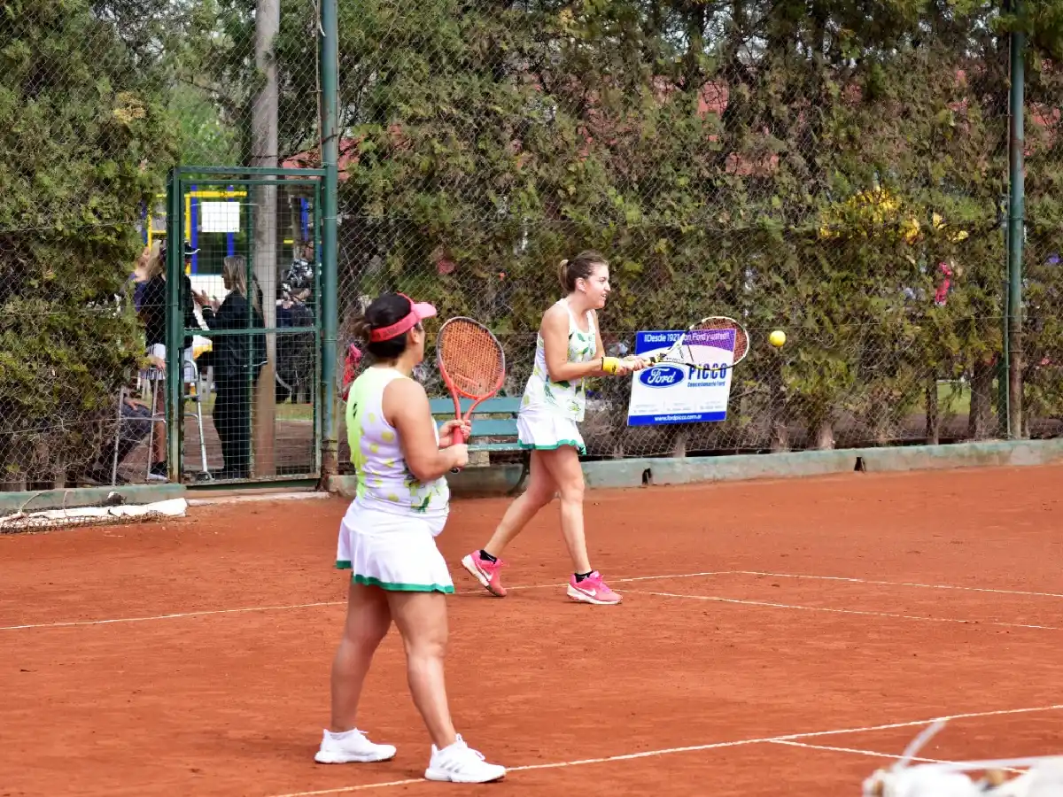 El Sport respira tenis gracias a sus chicas    