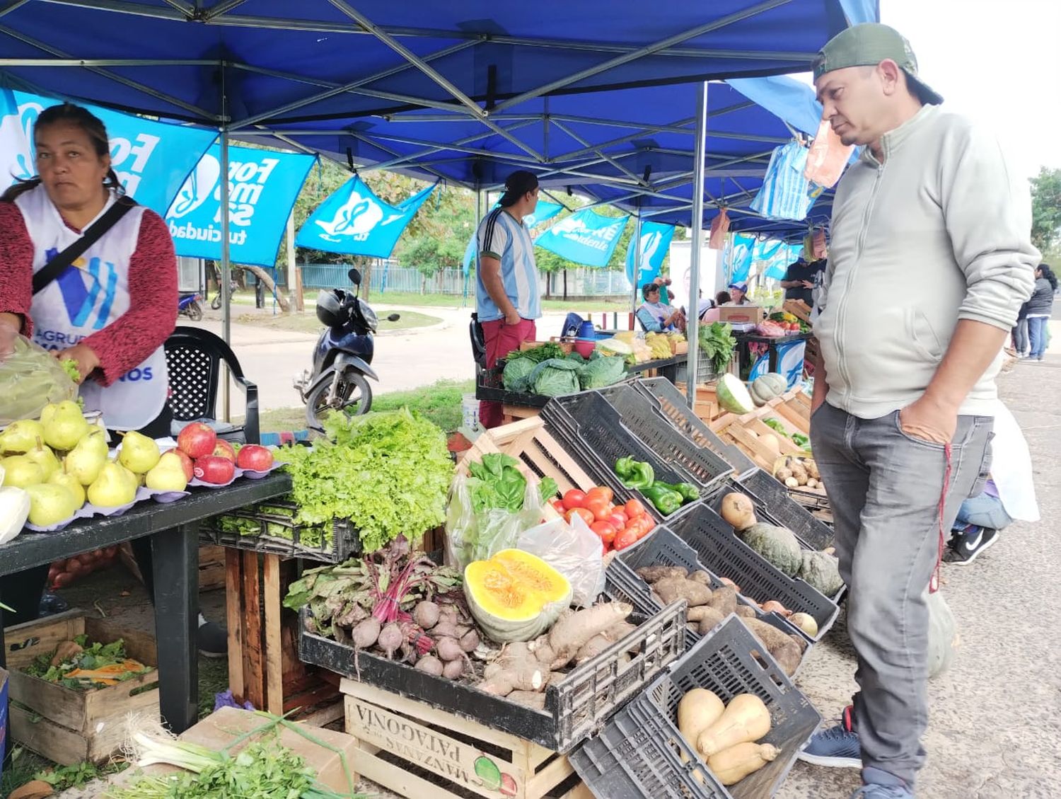 Con productos frutihortícolas y pescados de mar, el mercado itinerante visitará el barrio San Francisco