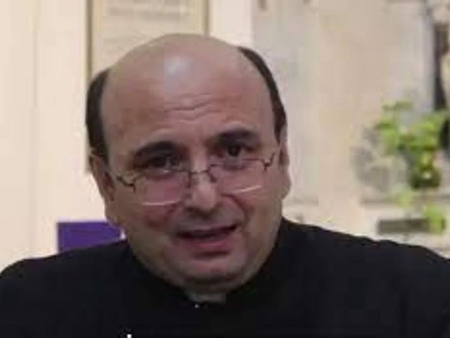 El padre Gabriel Romanelli sufrió heridas menores (Foto: Agencia Noticias Argentinas/Radio Rivadavia)