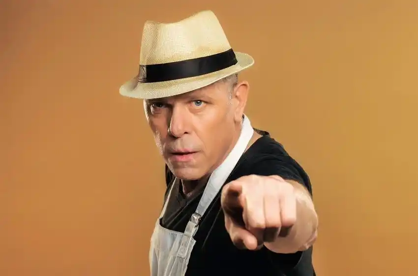 Tras haber dicho que «la vacuna es una porquería», el Loco Montenegro dio positivo de coronavirus