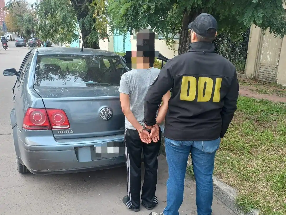 La mujer fue recapturada por personal de la DDI en inmediaciones del Polideportivo Islas Malvinas.